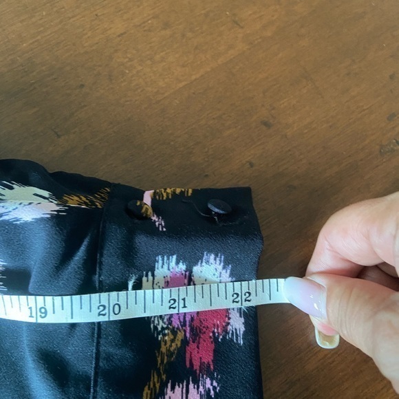 Who What Wear size‎ large black floral layered dress , buttons on neck shoulder - Picture 11 of 12